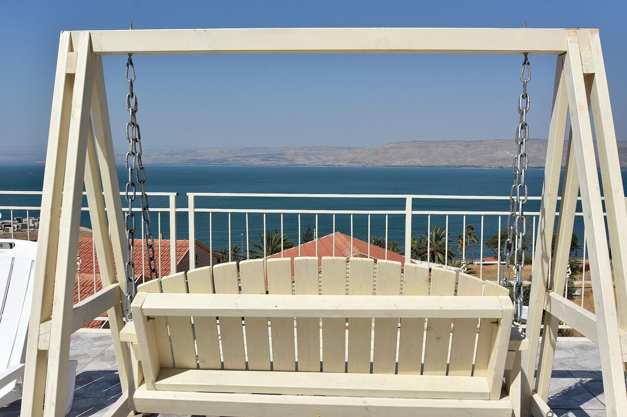 אחוזת חוף כנרת Kinneret Village Тиверіада Екстер'єр фото