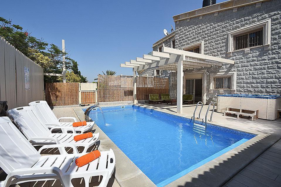 אחוזת חוף כנרת Kinneret Village Тиверіада Екстер'єр фото